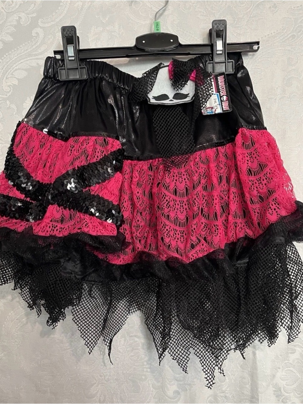 New Monster High Tutu Rose Pink & Black Skull Skirt Play Pretend Girls One Size